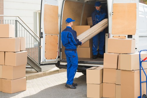 Local man and van removal service in Thehyde for home and business moves