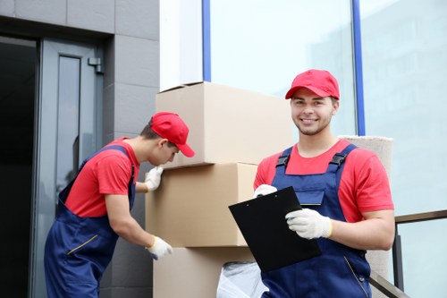 Commercial man and van transport for businesses in Thehyde