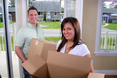 Thehyde Removals moving service introduction and company overview