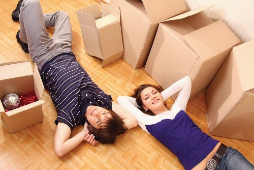 Packing and unpacking support for a house move